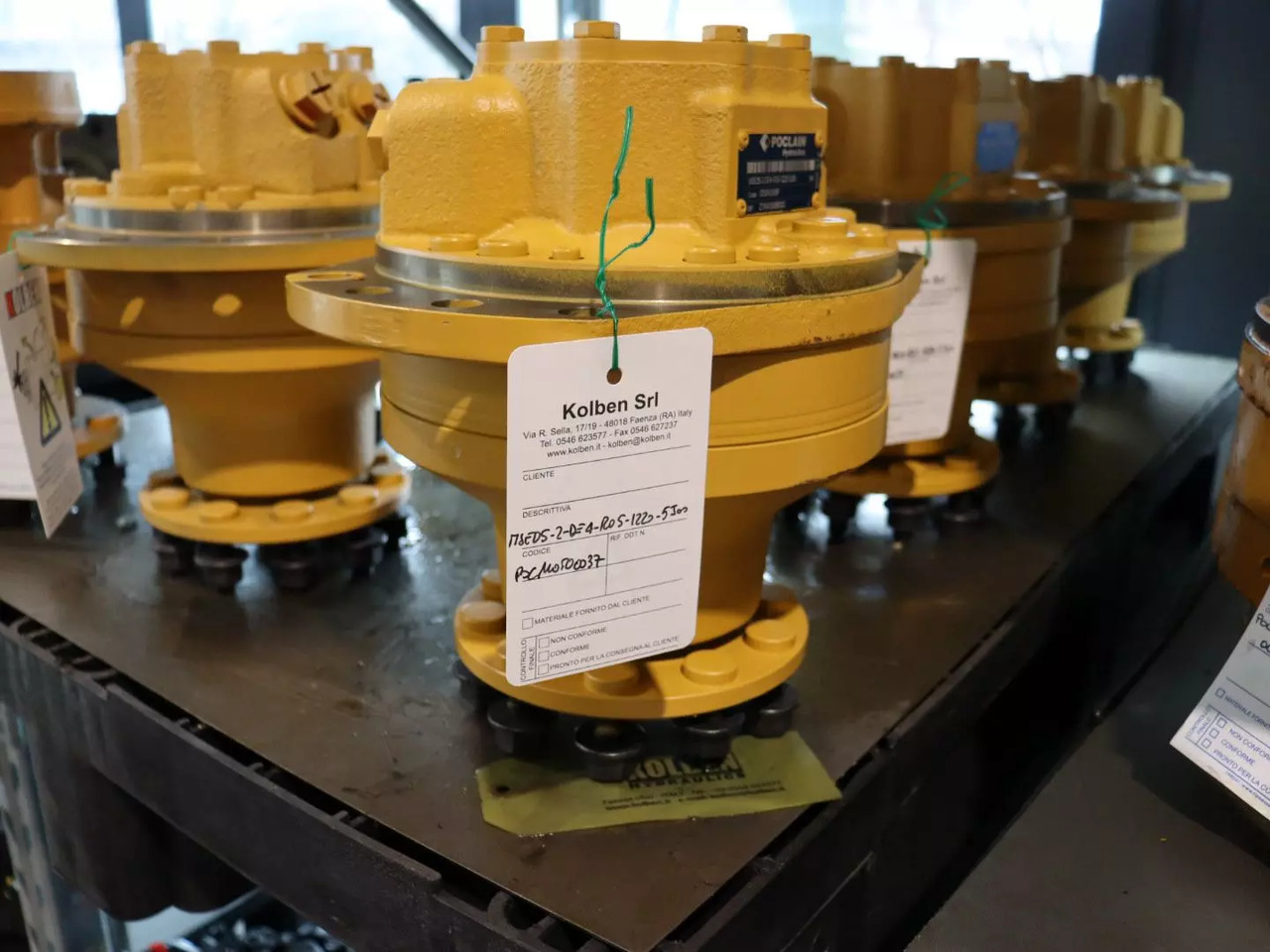 POCLAIN MSE05-2-DE4-R05-1220-5J00 - Motor hidráulico para Máquina de construção: foto 2 POCLAIN MSE05-2-DE4-R05-1220-5J00 - Motor hidráulico para Máquina de construção: foto 2