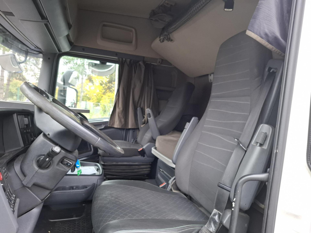 SCANIA SCANIA R410 LB 4x2 MNB - Camião chassi: foto 4 SCANIA SCANIA R410 LB 4x2 MNB - Camião chassi: foto 4
