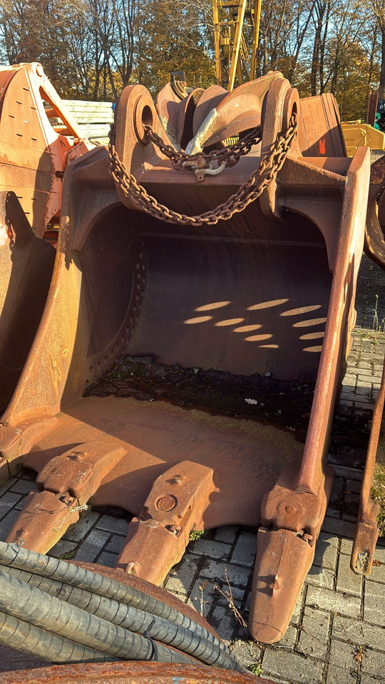 Liebherr Volvo Komatsu Volvo 460 Liebherr R944 R952 R974 KOMATSU PC1250 - Balde escavadora para Escavadora de rastos: foto 1 Liebherr Volvo Komatsu Volvo 460 Liebherr R944 R952 R974 KOMATSU PC1250 - Balde escavadora para Escavadora de rastos: foto 1