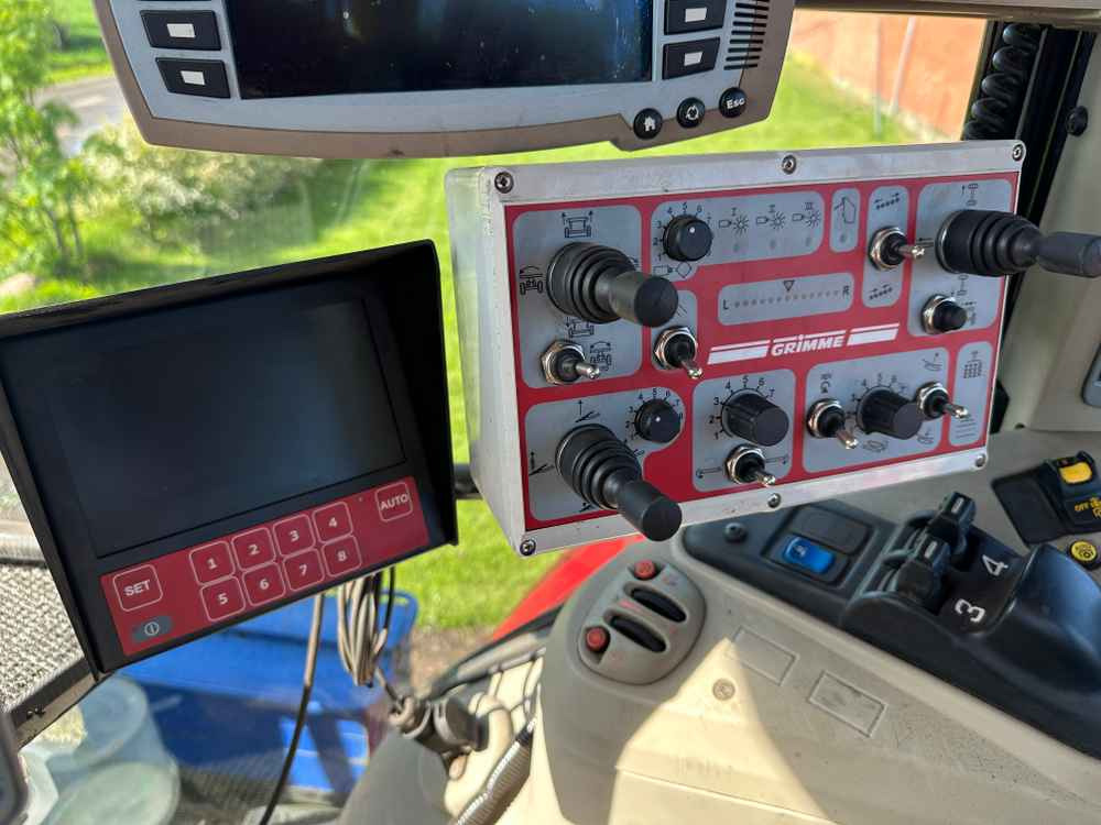 Grimme CS-150 CombiStar XL - Colheitadeira de batatas: foto 4 Grimme CS-150 CombiStar XL - Colheitadeira de batatas: foto 4