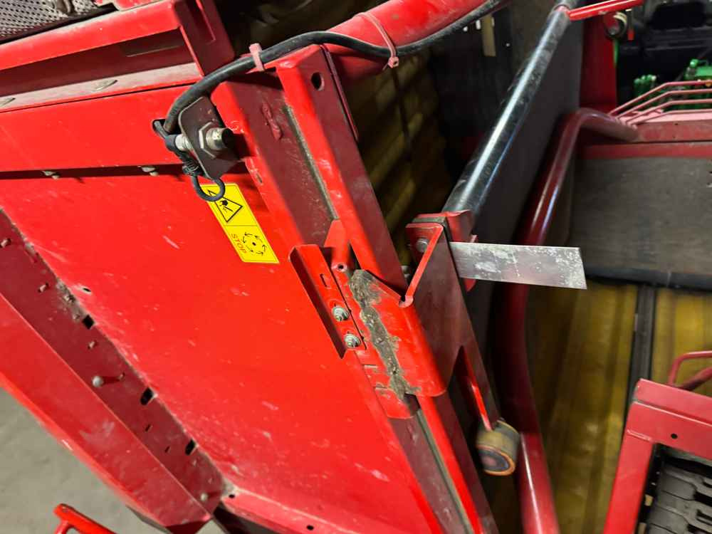 Grimme SE-85-55-UB - Colheitadeira: foto 4 Grimme SE-85-55-UB - Colheitadeira: foto 4