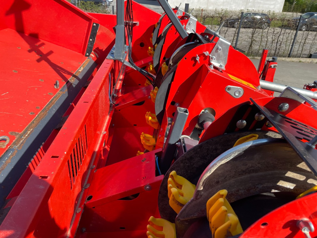 Dewulf CP 42 Trailed SC Compact - Colheitadeira: foto 3 Dewulf CP 42 Trailed SC Compact - Colheitadeira: foto 3