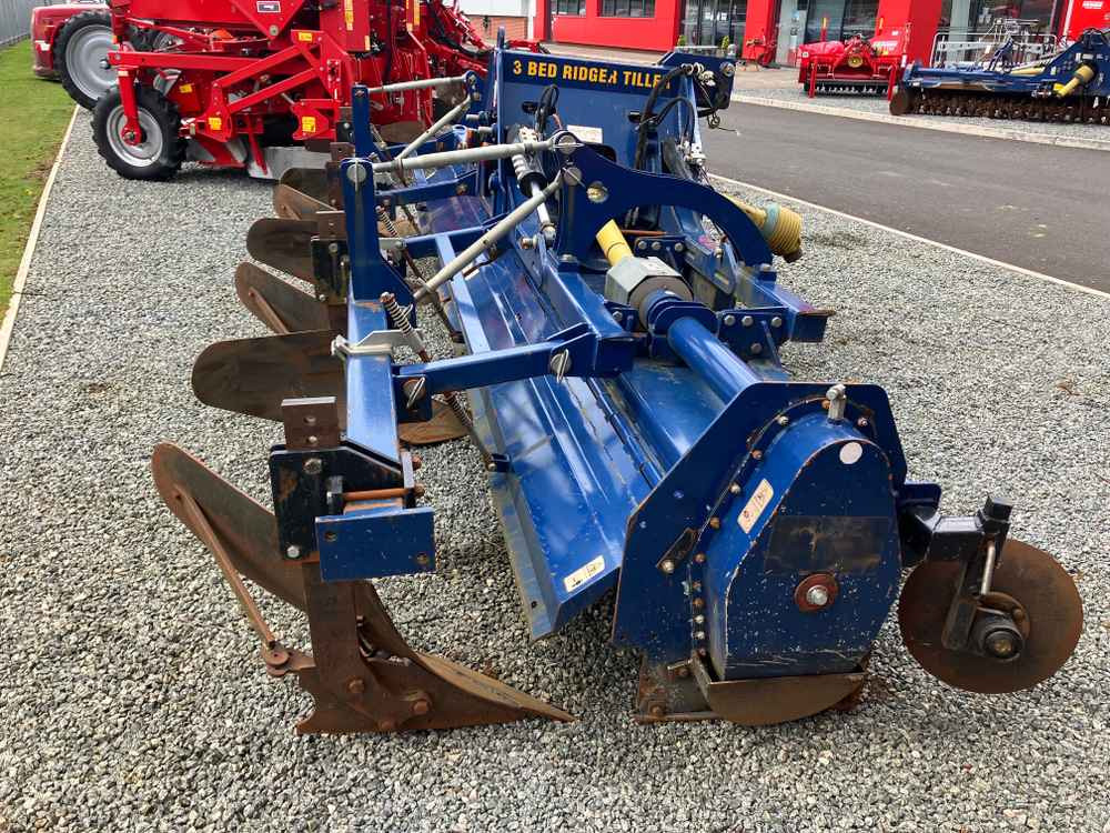 Colheitadeira GEORGE MOATE George moate,Triple Bed/6 Row Tilla/Rotovator 5 4M HD54: foto 27