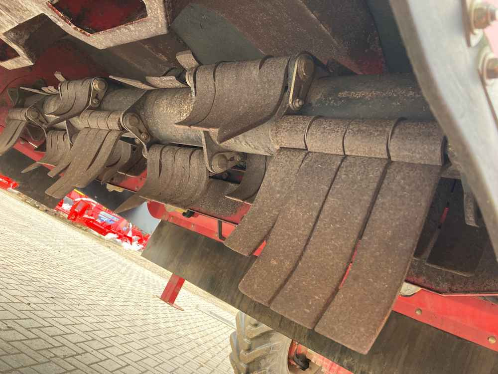 Grimme Grimme HT 210 2 Row Front Mounted Self-Propelled Topper - Colheitadeira: foto 3 Grimme Grimme HT 210 2 Row Front Mounted Self-Propelled Topper - Colheitadeira: foto 3