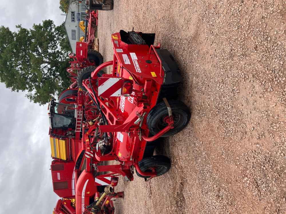 Grimme Grimme HT 210 Front Mounted Self-Propelled Topper - Colheitadeira: foto 1 Grimme Grimme HT 210 Front Mounted Self-Propelled Topper - Colheitadeira: foto 1