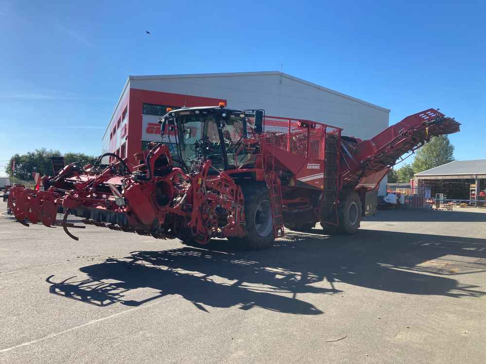 Grimme Grimme Rexor 620 Self-Propelled Sugarbeet Harvester - Maquina para lavrar a terra: foto 1 Grimme Grimme Rexor 620 Self-Propelled Sugarbeet Harvester - Maquina para lavrar a terra: foto 1