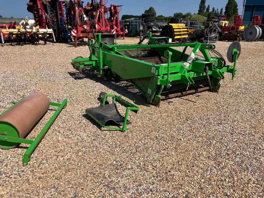 Jones Onion Windrower - Máquina de vindimar: foto 1 Jones Onion Windrower - Máquina de vindimar: foto 1