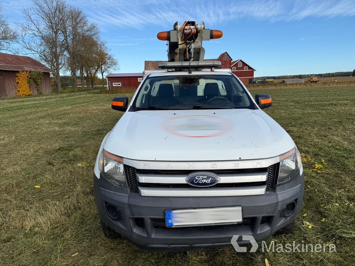 Arbetsbil Ford Ranger med Versalift - Furgão: foto 2 Arbetsbil Ford Ranger med Versalift - Furgão: foto 2