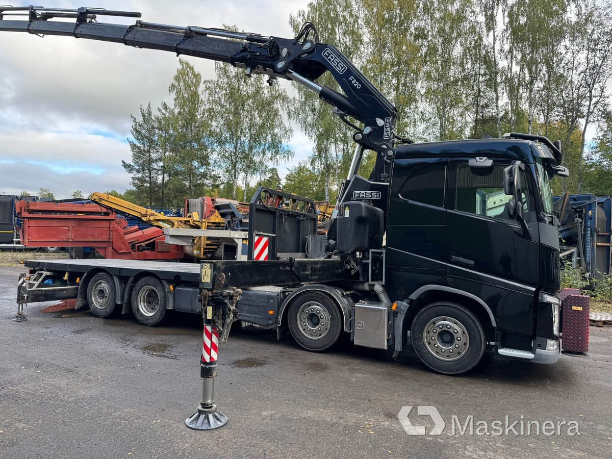 Bodbil Volvo FH 82F med Fassi F820 kran & jib - Camião de caixa aberta/ Plataforma, Camião grua: foto 4 Bodbil Volvo FH 82F med Fassi F820 kran & jib - Camião de caixa aberta/ Plataforma, Camião grua: foto 4