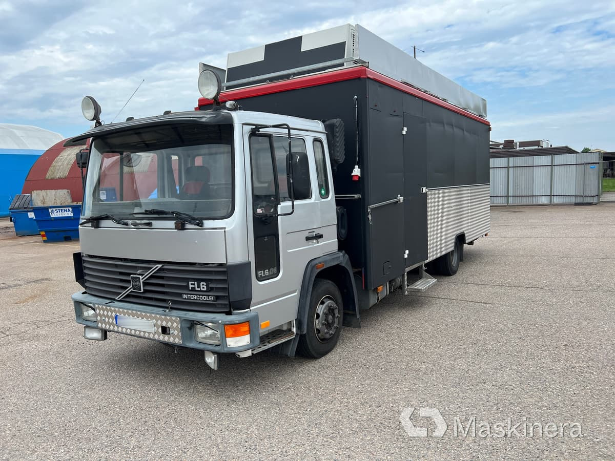 Foodtruck Volvo FL611 4X2 - Food truck: foto 1 Foodtruck Volvo FL611 4X2 - Food truck: foto 1