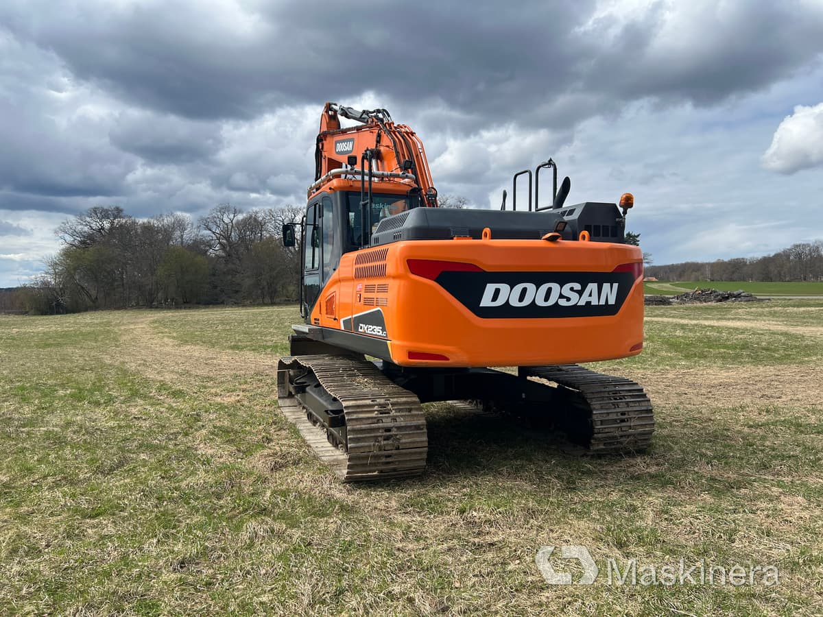 Grävmaskin Doosan DX235NLC-5 med grävsystem - Escavadora de rastos: foto 4 Grävmaskin Doosan DX235NLC-5 med grävsystem - Escavadora de rastos: foto 4