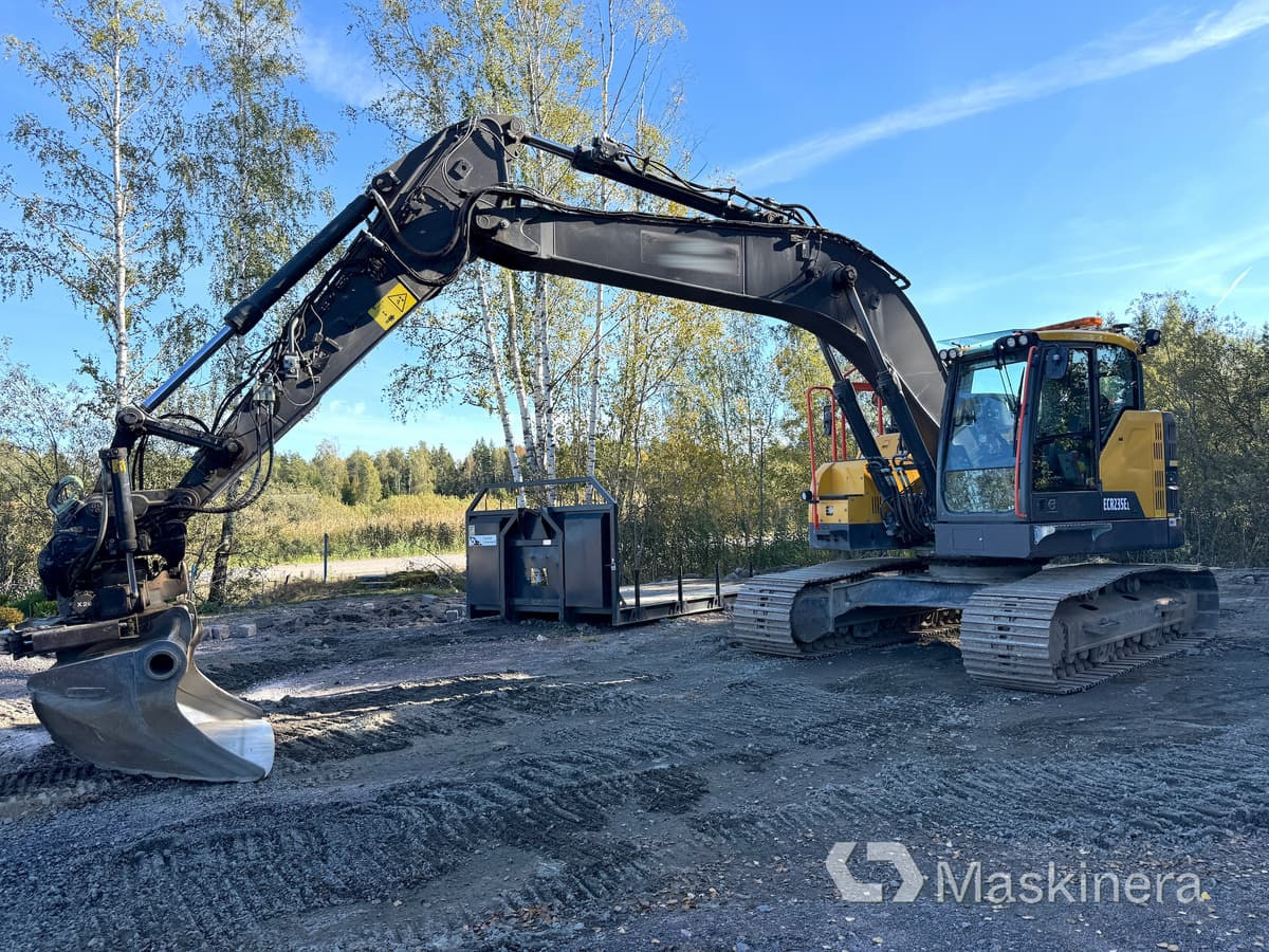 Grävmaskin Volvo ECR235EL - Escavadora de rastos: foto 1 Grävmaskin Volvo ECR235EL - Escavadora de rastos: foto 1