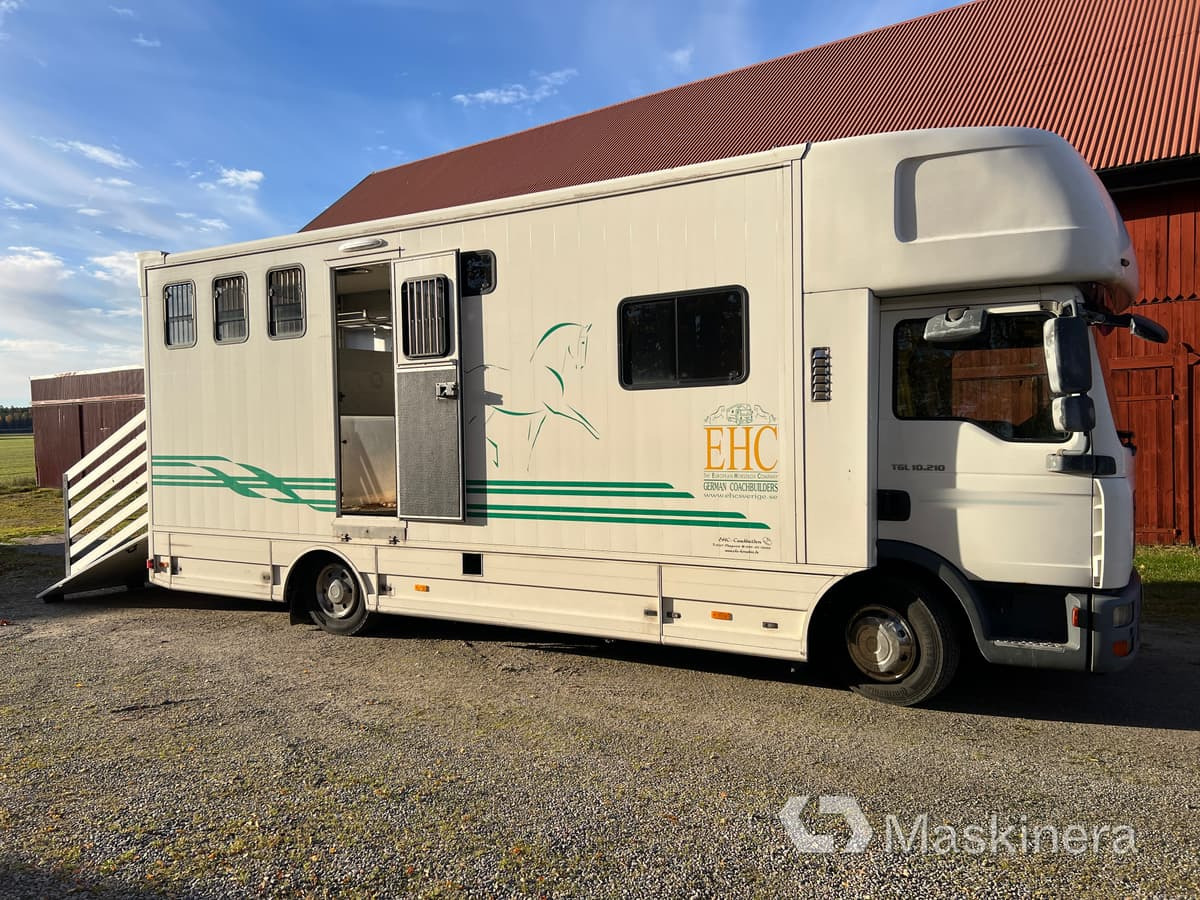 Hästlastbil MAN TGL 10.210 4X2 BL - Camião de transporte de cavalos: foto 4 Hästlastbil MAN TGL 10.210 4X2 BL - Camião de transporte de cavalos: foto 4