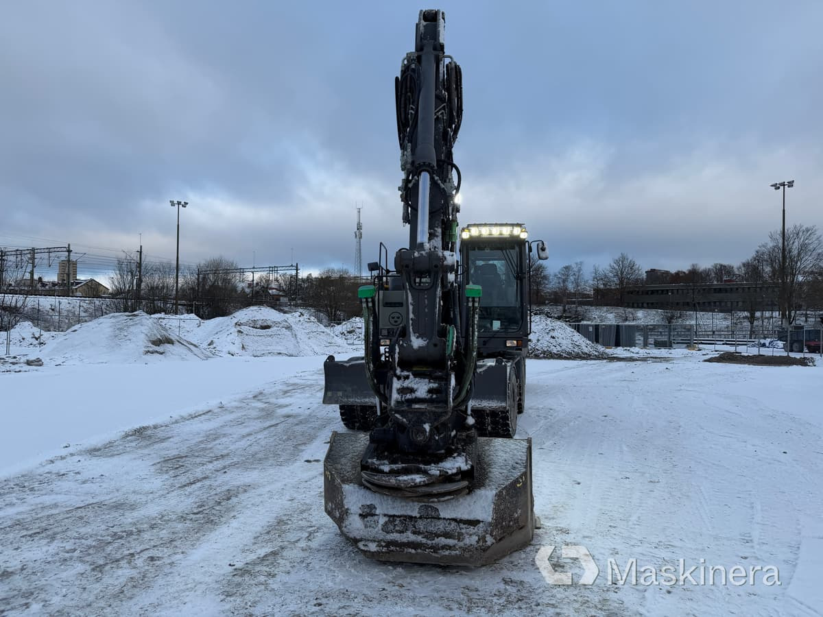 Hjulgrävare Volvo EW160E med tillbehör - Escavadora de rastos: foto 2 Hjulgrävare Volvo EW160E med tillbehör - Escavadora de rastos: foto 2