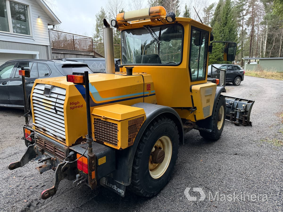 Hjullastare Lundberg 4200 Ls med vikplog - Pá carregadora de rodas: foto 4 Hjullastare Lundberg 4200 Ls med vikplog - Pá carregadora de rodas: foto 4