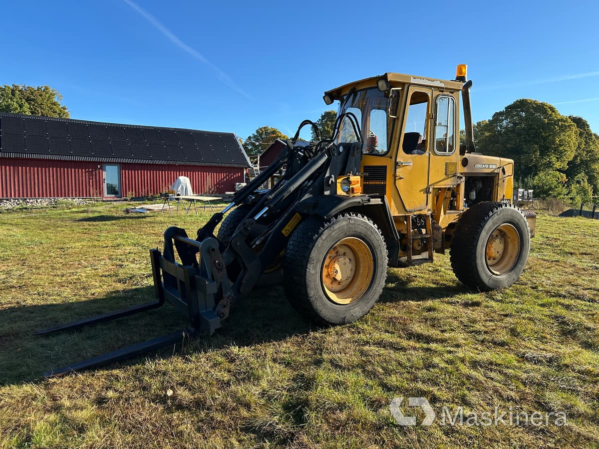 Hjullastare Volvo BM 4200 - Pá carregadora de rodas: foto 1 Hjullastare Volvo BM 4200 - Pá carregadora de rodas: foto 1