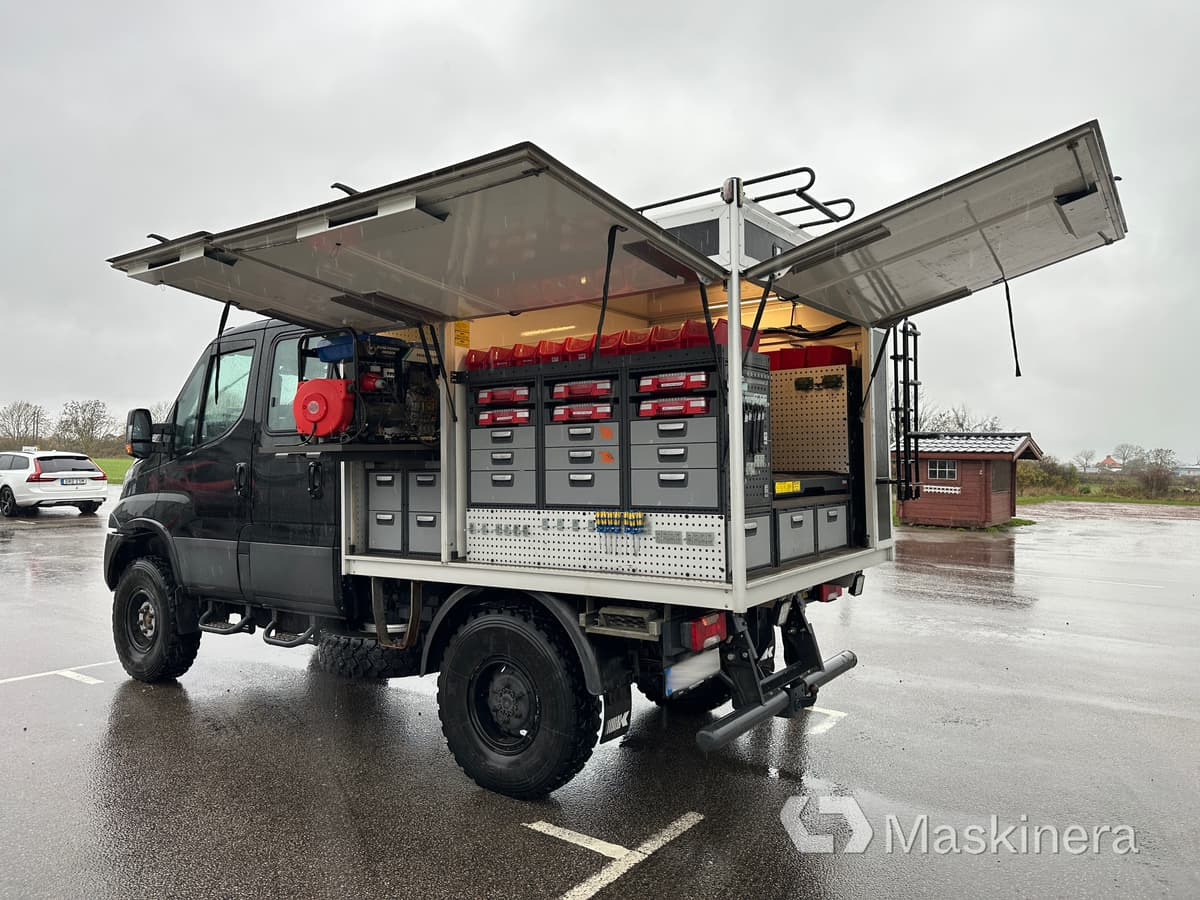 Iveco Daily 55-180 4x4 3.0 Arbetsbil Iveco Daily 4x4 3.0 - Furgão: foto 3 Iveco Daily 55-180 4x4 3.0 Arbetsbil Iveco Daily 4x4 3.0 - Furgão: foto 3