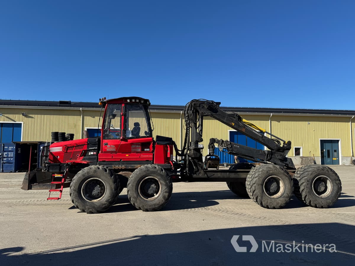 Komatsu 895 Forwarder Skotare Komatsu 895 - Forwarder: foto 2 Komatsu 895 Forwarder Skotare Komatsu 895 - Forwarder: foto 2