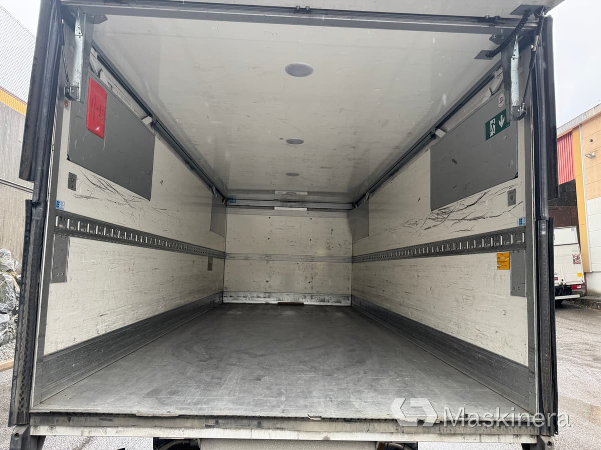 Camião furgão Lastbil Volvo FL-240 4X2: foto 33