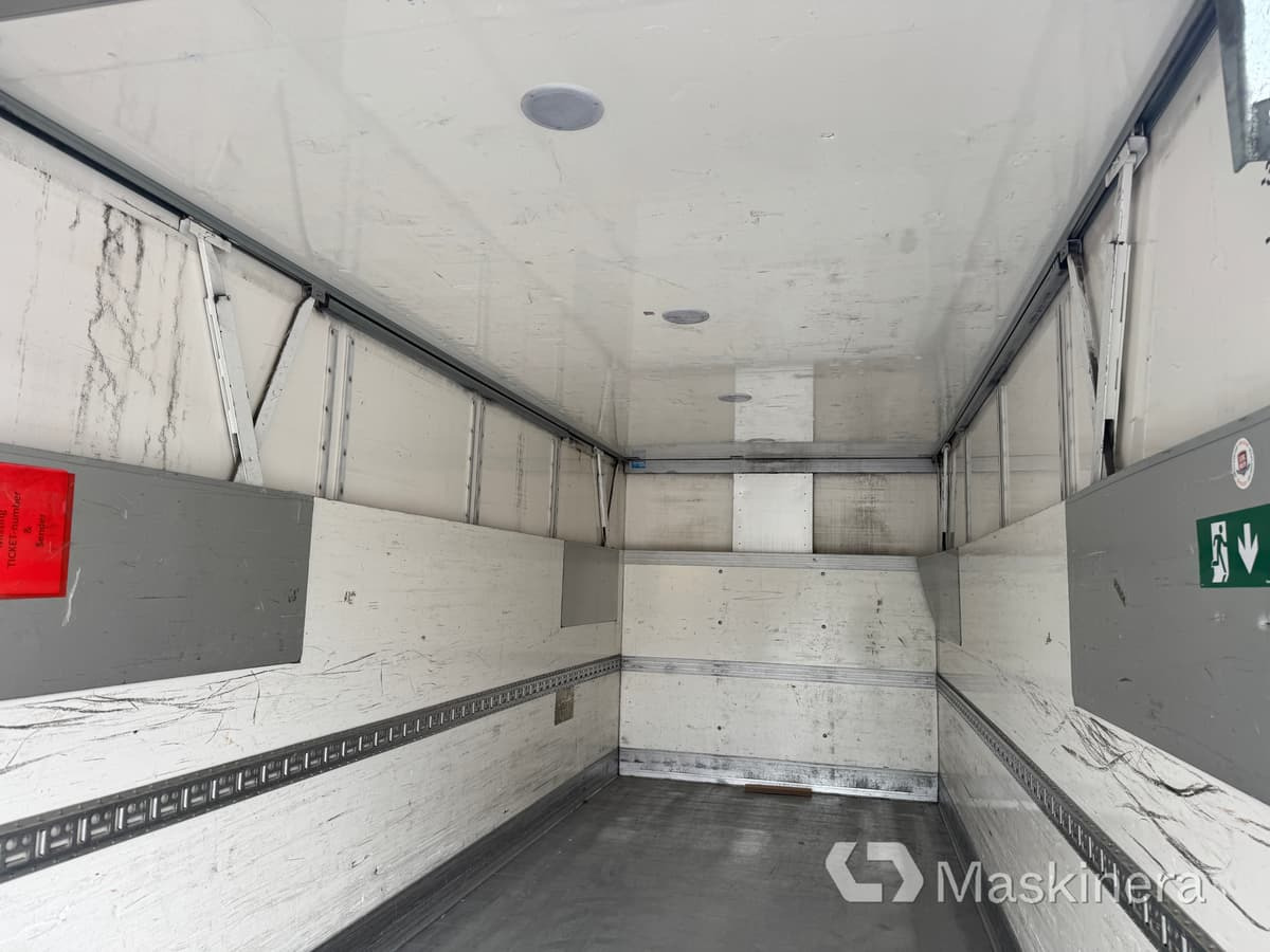 Camião furgão Lastbil Volvo FL-240 4X2: foto 35