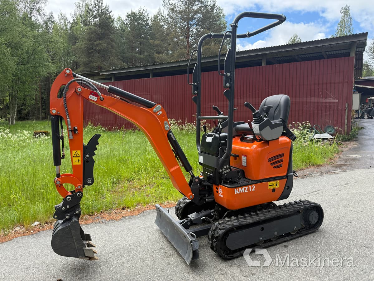 Minigrävare KIMA KMZ12 med tillbehör - Escavadora de rastos: foto 1 Minigrävare KIMA KMZ12 med tillbehör - Escavadora de rastos: foto 1