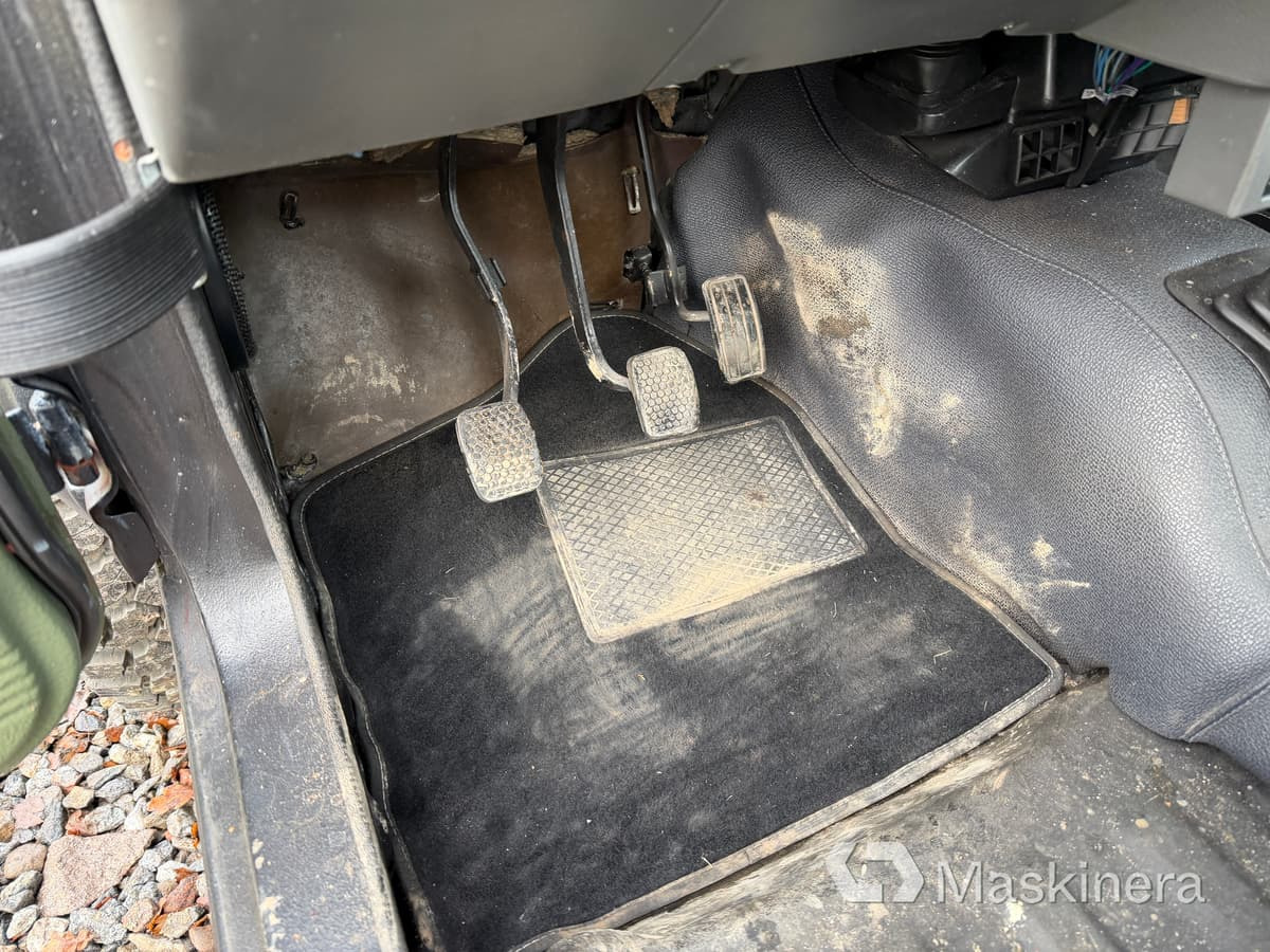 Locação financeira de  Pickup Suzuki Samurai 1.9TD 4WD Pickup Suzuki Samurai 1.9TD 4WD: foto 25