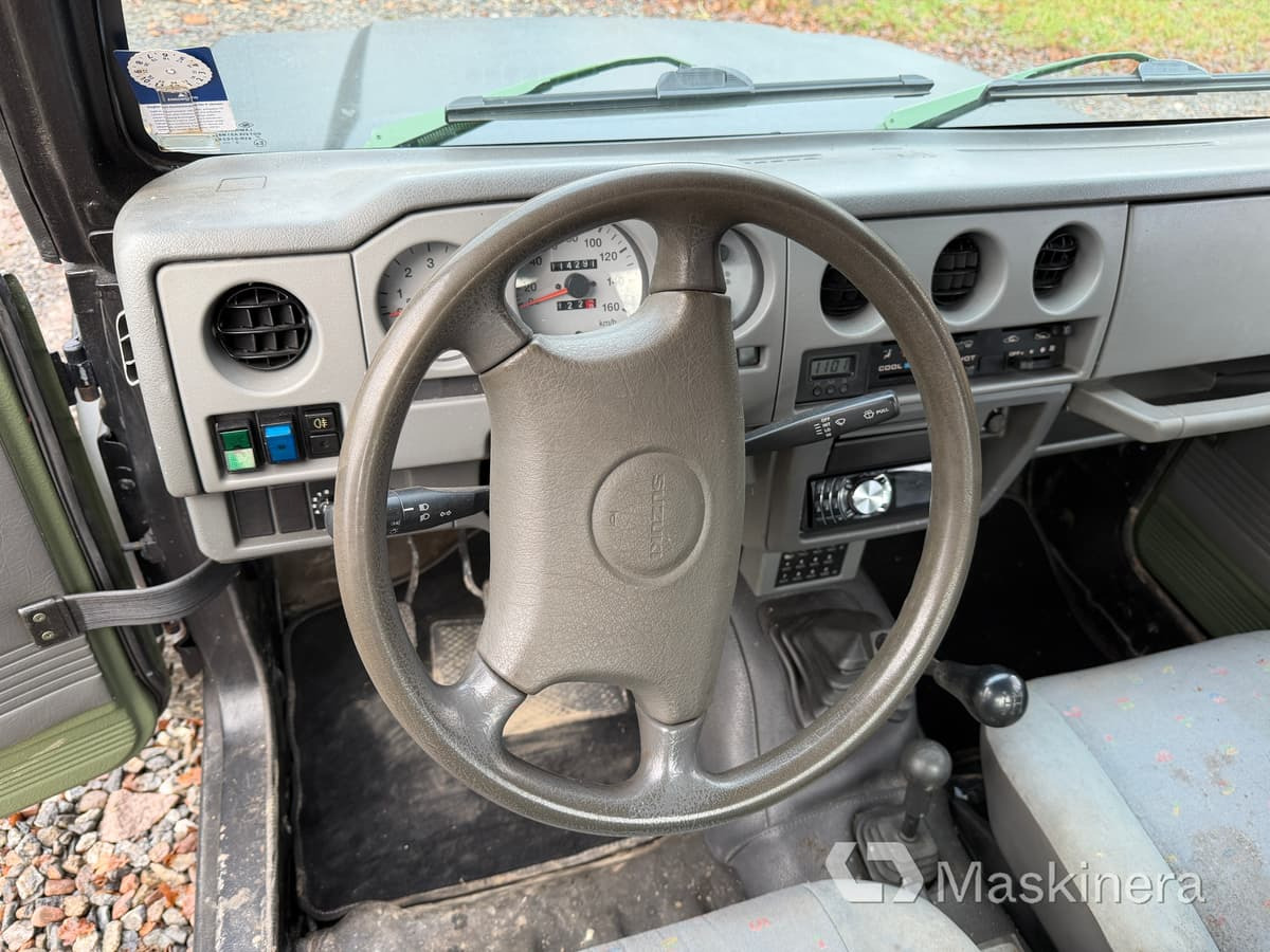 Locação financeira de  Pickup Suzuki Samurai 1.9TD 4WD Pickup Suzuki Samurai 1.9TD 4WD: foto 24