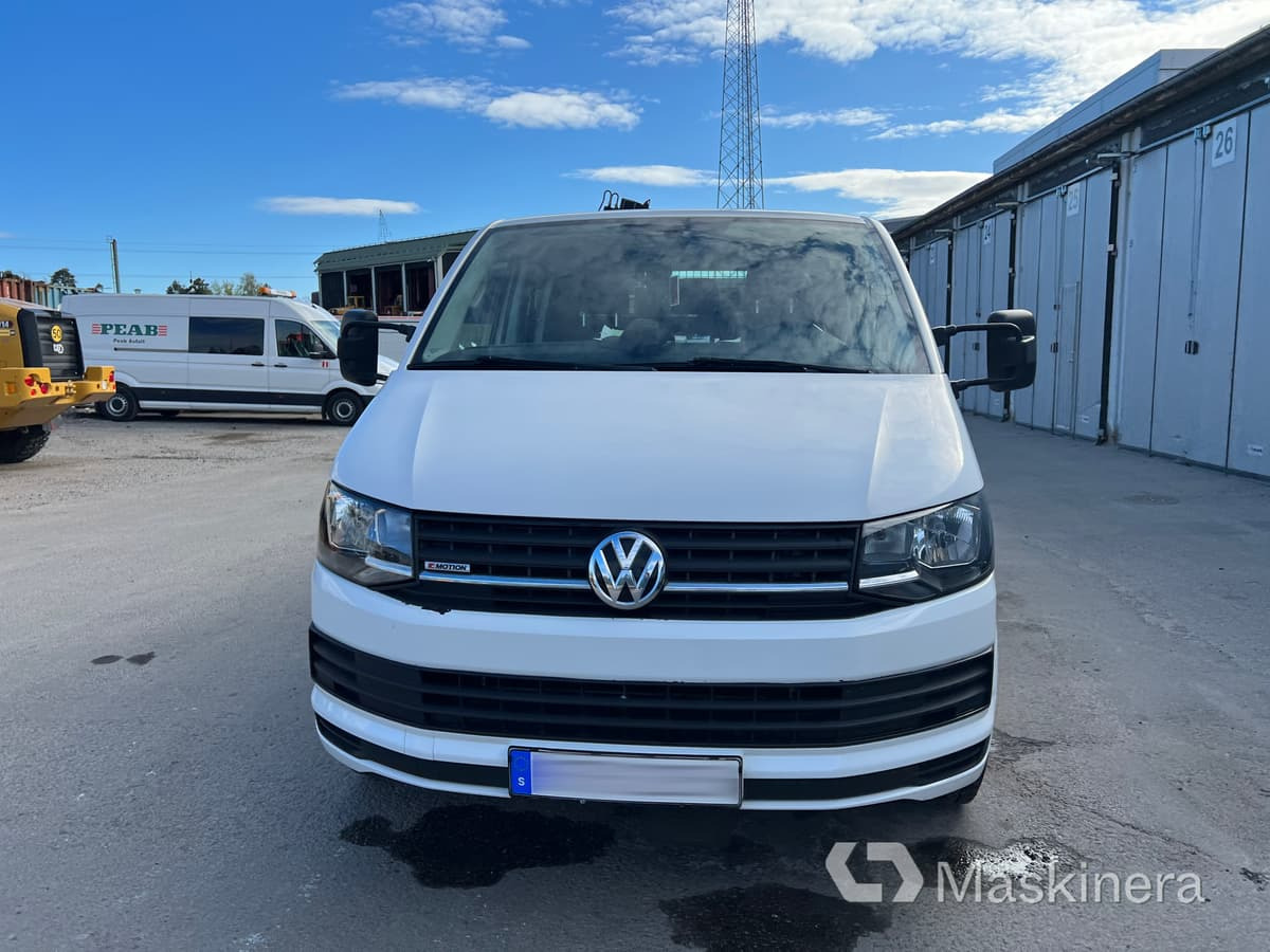 Pickup Volkswagen TRP P-U EH 4M med kran - Furgão compacto: foto 2 Pickup Volkswagen TRP P-U EH 4M med kran - Furgão compacto: foto 2
