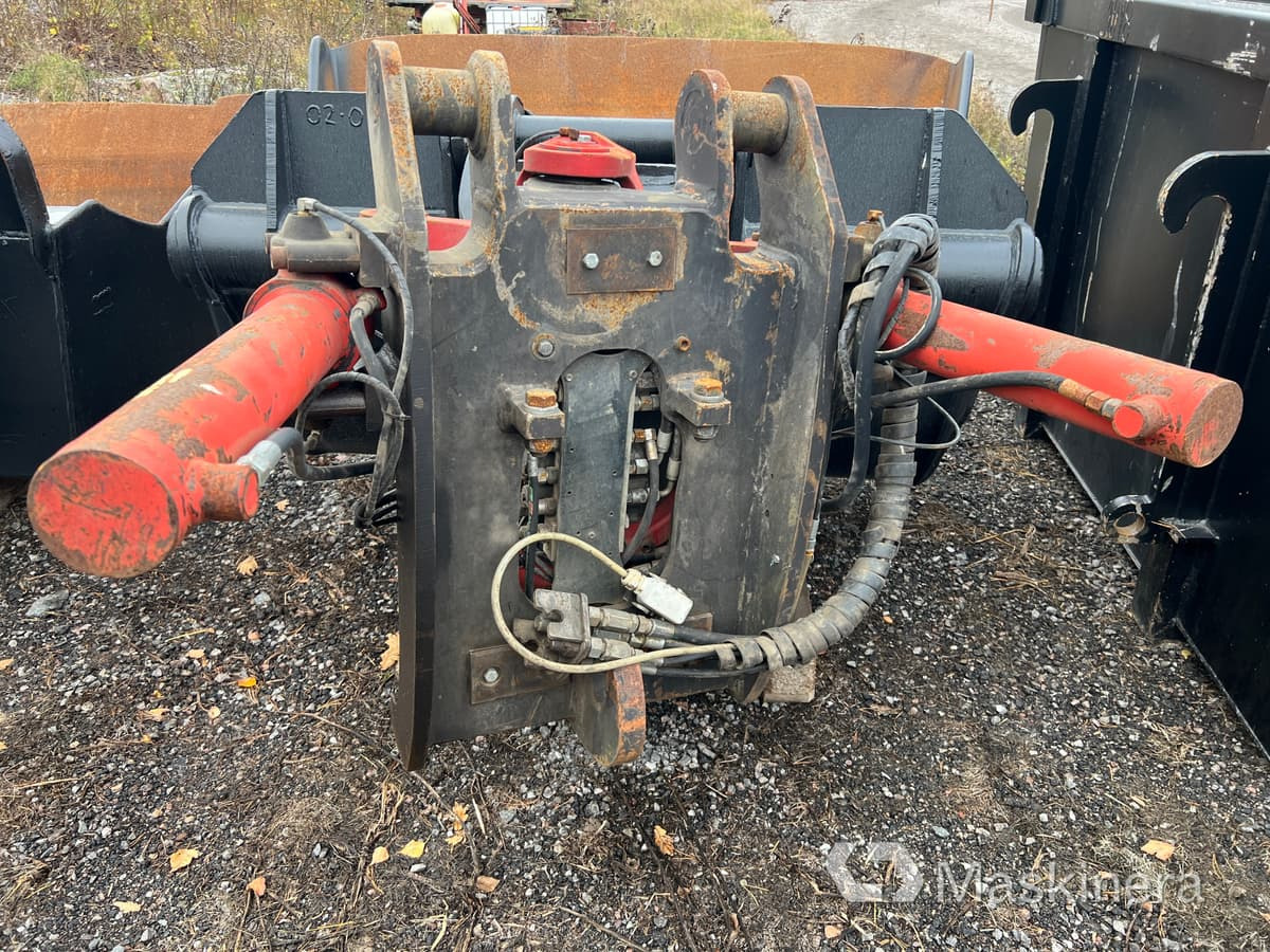 Planerskopa ABT med Rototilt RT80 - Balde escavadora: foto 4 Planerskopa ABT med Rototilt RT80 - Balde escavadora: foto 4