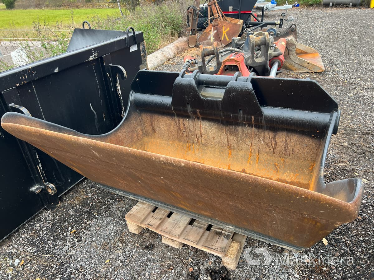 Planerskopa ABT med Rototilt RT80 - Balde escavadora: foto 3 Planerskopa ABT med Rototilt RT80 - Balde escavadora: foto 3