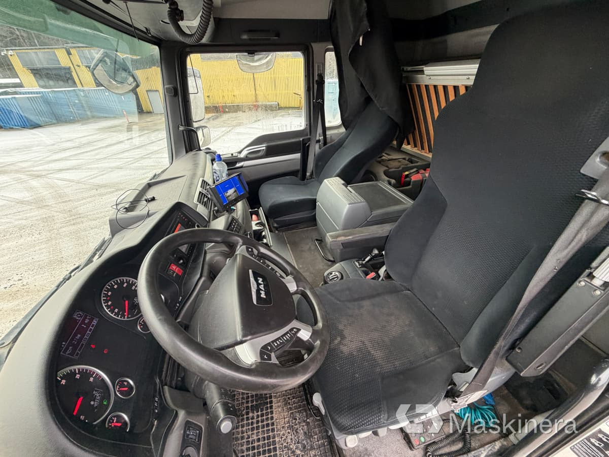 Camião basculante Schaktbil Man TGM 26.340 6X2-4 BL: foto 38 Camião basculante Schaktbil Man TGM 26.340 6X2-4 BL: foto 38