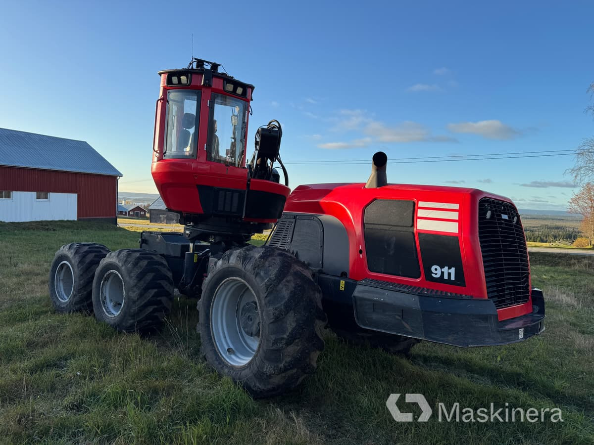 Skördare Komatsu XH 911 CX-6 - Harvester: foto 3 Skördare Komatsu XH 911 CX-6 - Harvester: foto 3