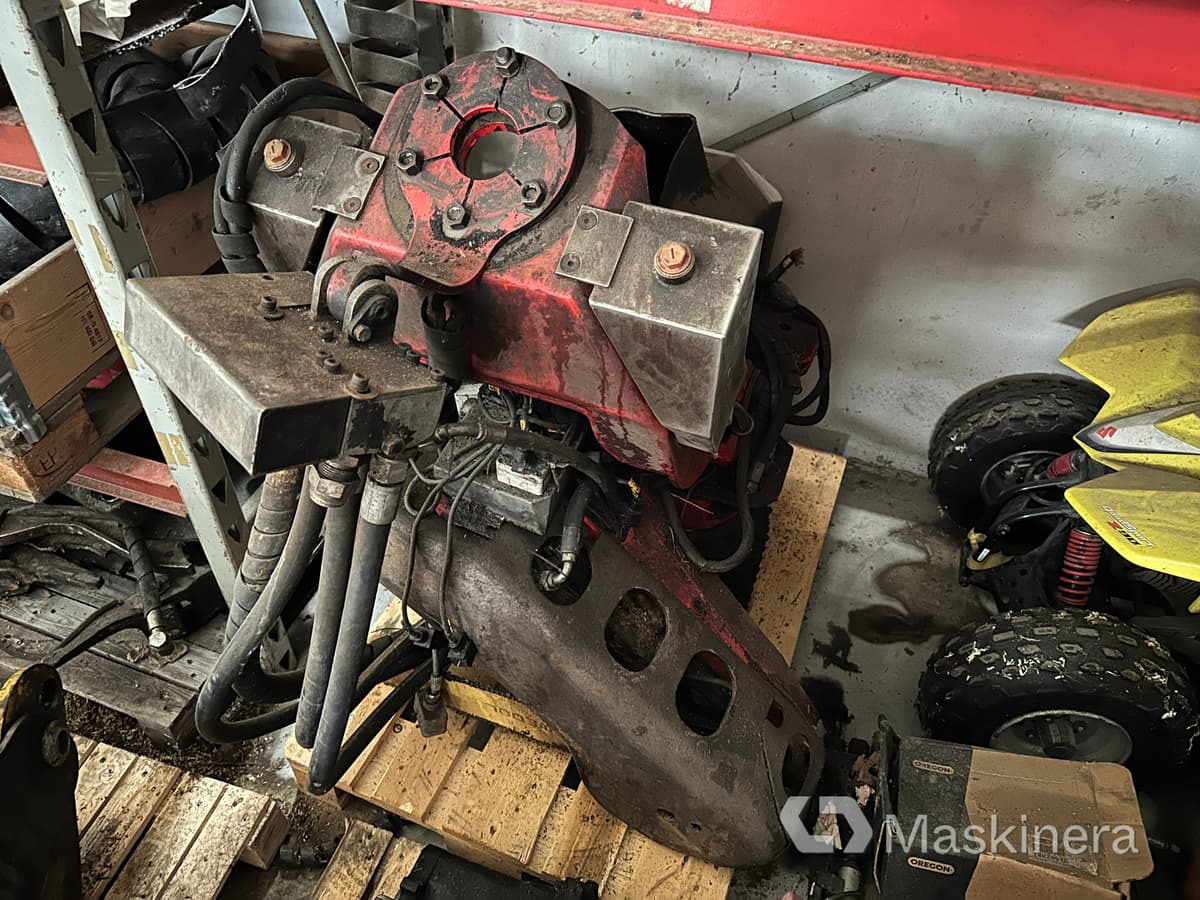 Skördaraggregat SP 451 (reservdelsobjekt) - Cabeçote direcional: foto 1 Skördaraggregat SP 451 (reservdelsobjekt) - Cabeçote direcional: foto 1