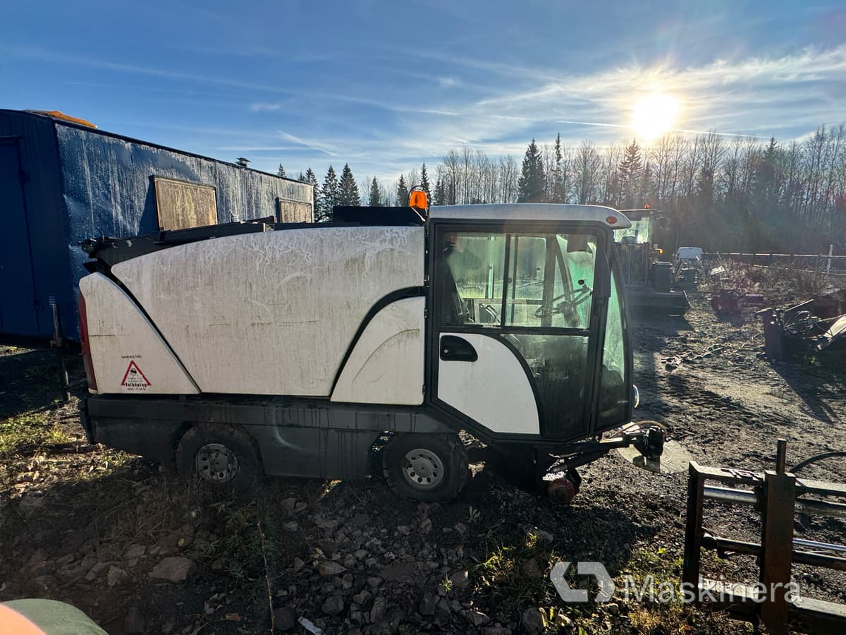 Sopmaskin Johnston Compact 142A 101T (Rep. objekt) - Varredora urbana: foto 4 Sopmaskin Johnston Compact 142A 101T (Rep. objekt) - Varredora urbana: foto 4