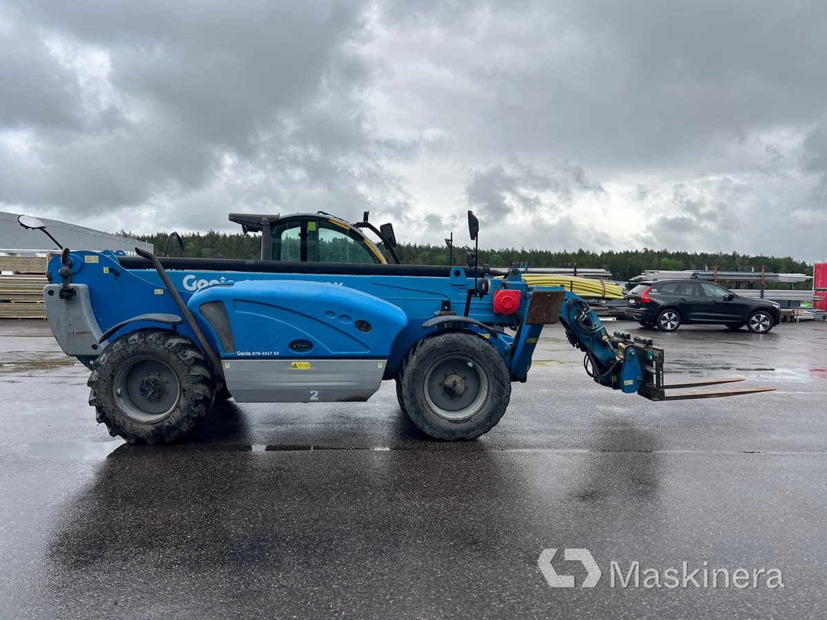 Teleskoplastare Genie GTH 4017SX med tillbehör - Empilhador telescópico: foto 5 Teleskoplastare Genie GTH 4017SX med tillbehör - Empilhador telescópico: foto 5