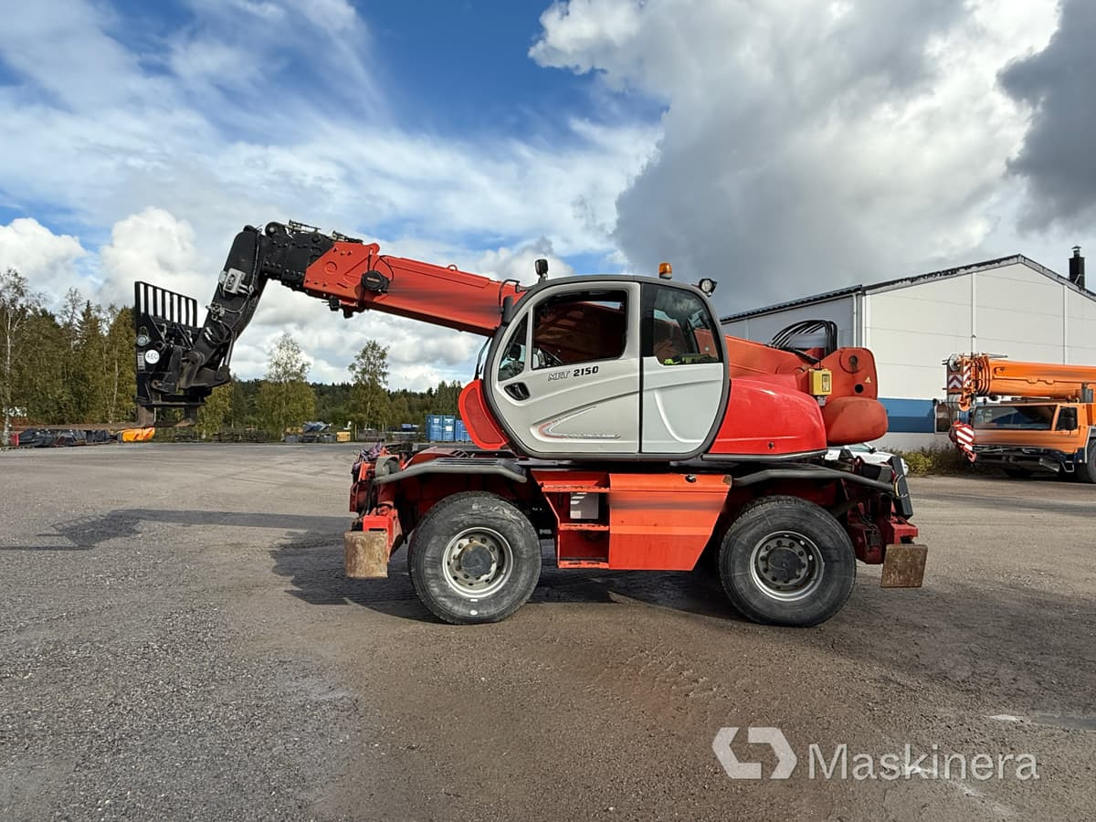 Teleskoplastare Manitou MRT 2150 turbo privilege - Empilhador telescópico: foto 2 Teleskoplastare Manitou MRT 2150 turbo privilege - Empilhador telescópico: foto 2