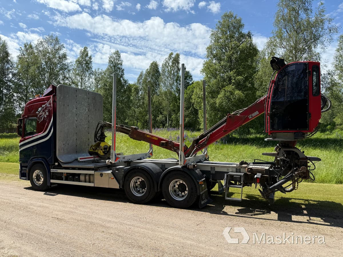 Timmerbil Scania R650B 6x4 NB med kran - Camião de transporte de madeira, Camião grua: foto 3 Timmerbil Scania R650B 6x4 NB med kran - Camião de transporte de madeira, Camião grua: foto 3