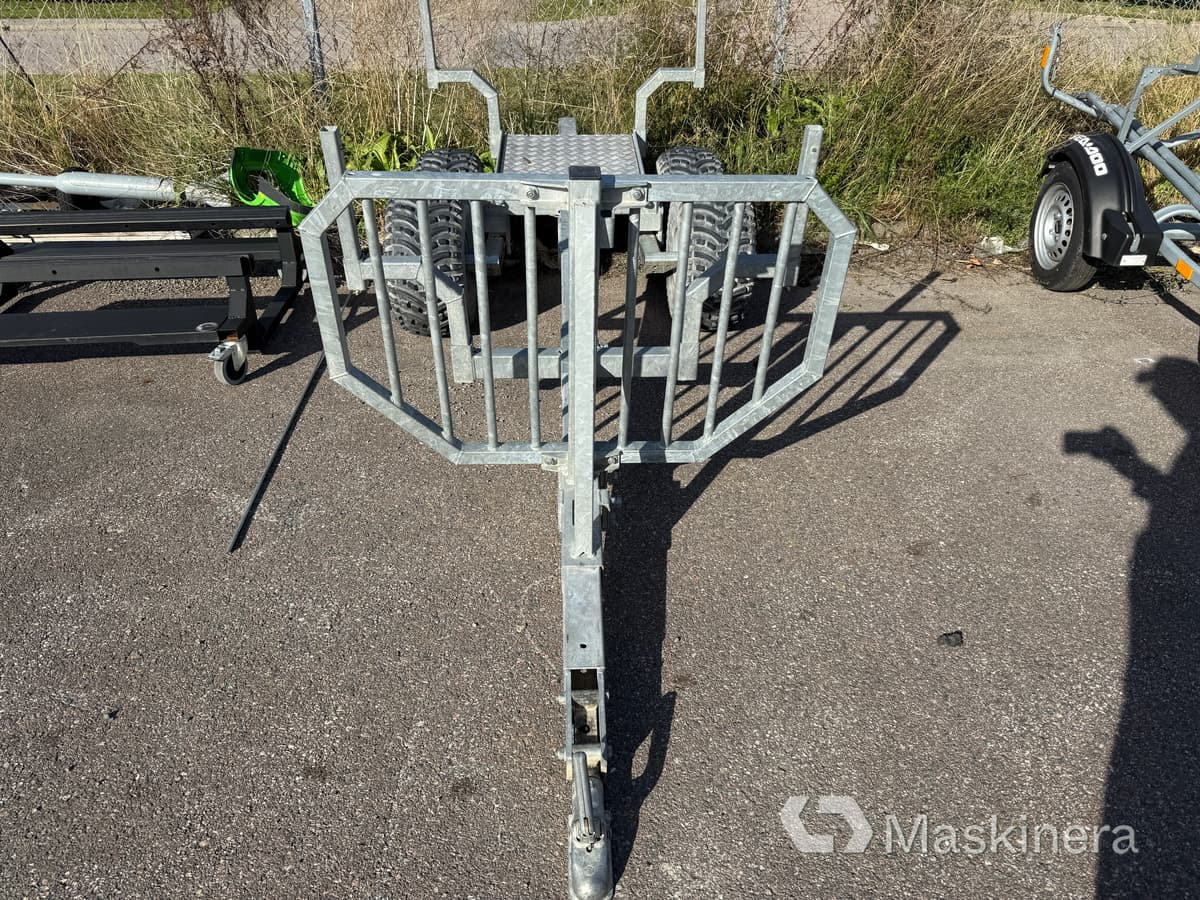 Timmervagn ATV Avestavagnen 1300 kg - Reboque florestal: foto 2 Timmervagn ATV Avestavagnen 1300 kg - Reboque florestal: foto 2