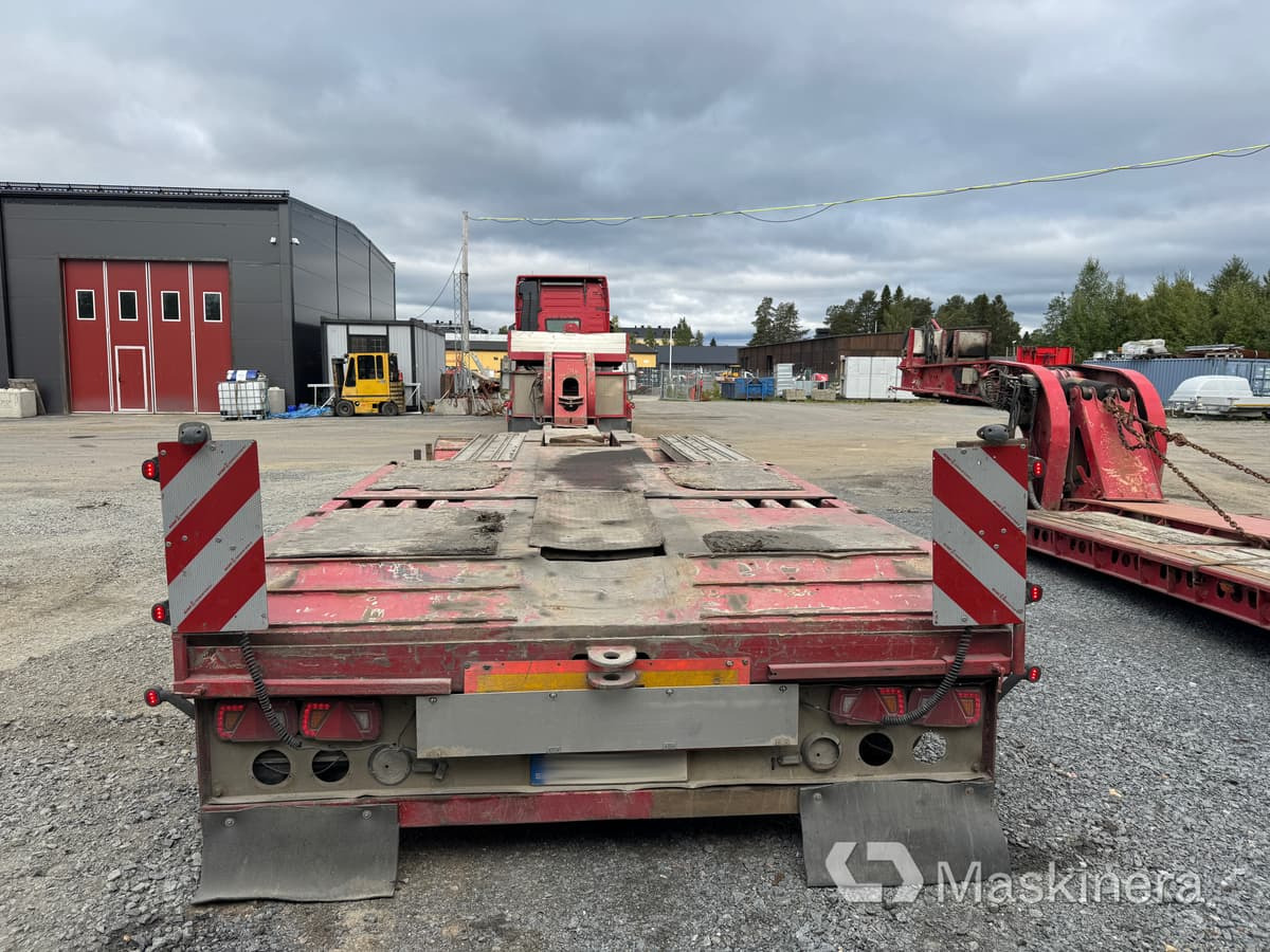 Volvo FH16 750 HP 8*4, Trailerteknik T3-66-KNOUT-S, Vang Athls 11111 Tungdragare Volvo FH16 750 med två maskintrailers - Tractor, Semi-reboque transporte de veículos: foto 4 Volvo FH16 750 HP 8*4, Trailerteknik T3-66-KNOUT-S, Vang Athls 11111 Tungdragare Volvo FH16 750 med två maskintrailers - Tractor, Semi-reboque transporte de veículos: foto 4