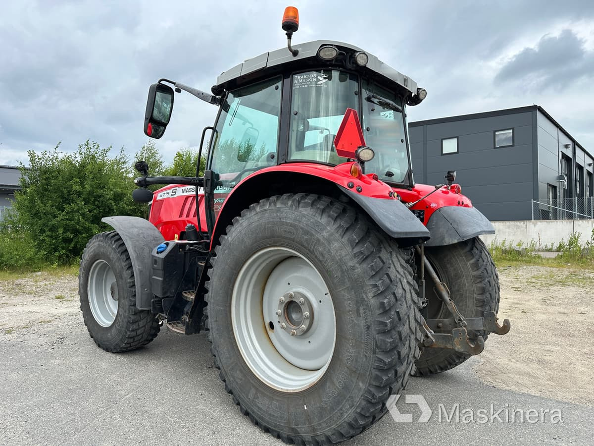 Traktor Massey Fergusson MF 6715 S + Bigab 10-14 G2 - Trator: foto 3 Traktor Massey Fergusson MF 6715 S + Bigab 10-14 G2 - Trator: foto 3