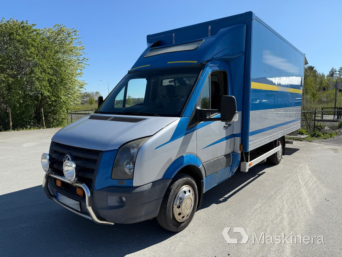 Volkswagen Crafter 50 2.5 TDI Volkswagen Crafter 2.5 TDI Skåp/Bakgavellyft - Carrinha de contentor: foto 1 Volkswagen Crafter 50 2.5 TDI Volkswagen Crafter 2.5 TDI Skåp/Bakgavellyft - Carrinha de contentor: foto 1
