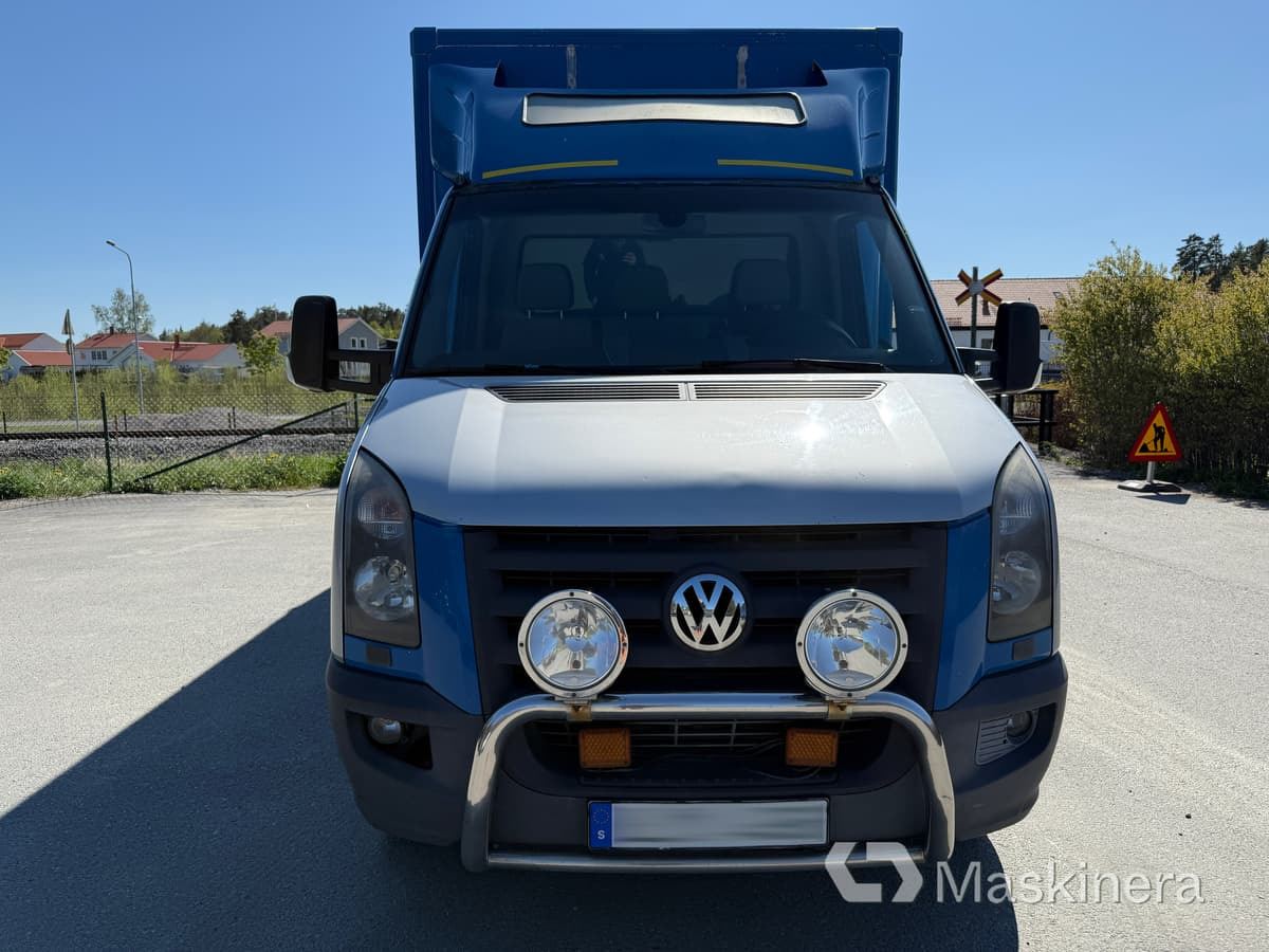 Volkswagen Crafter 50 2.5 TDI Volkswagen Crafter 2.5 TDI Skåp/Bakgavellyft - Carrinha de contentor: foto 2 Volkswagen Crafter 50 2.5 TDI Volkswagen Crafter 2.5 TDI Skåp/Bakgavellyft - Carrinha de contentor: foto 2