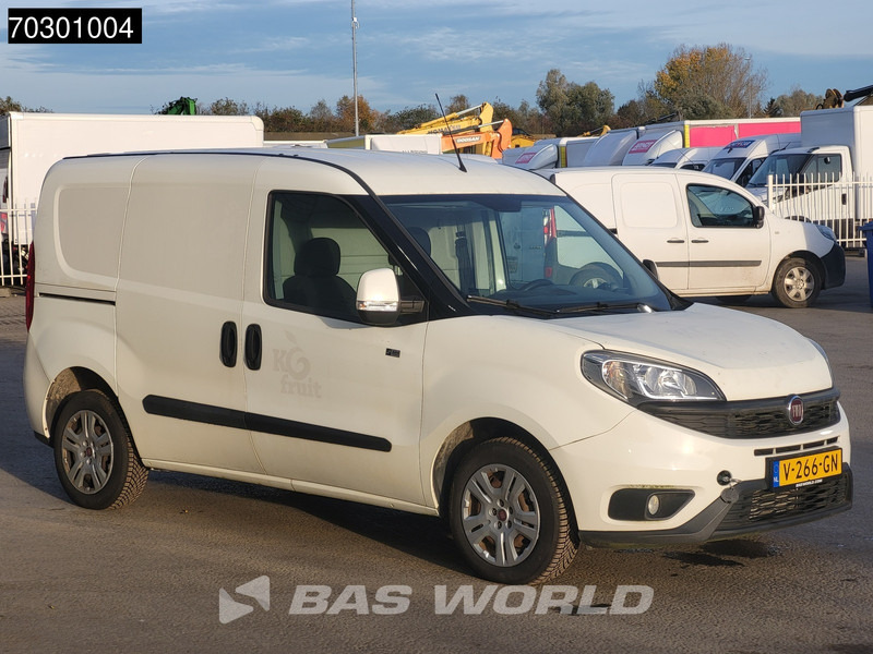 Fiat Doblò 95PK DEFECT/EXPORT! L1H1 Trekhaak Navi Airco Cruise Euro6 L1 Airco Trekhaak Cruise control - Furgão compacto: foto 3 Fiat Doblò 95PK DEFECT/EXPORT! L1H1 Trekhaak Navi Airco Cruise Euro6 L1 Airco Trekhaak Cruise control - Furgão compacto: foto 3