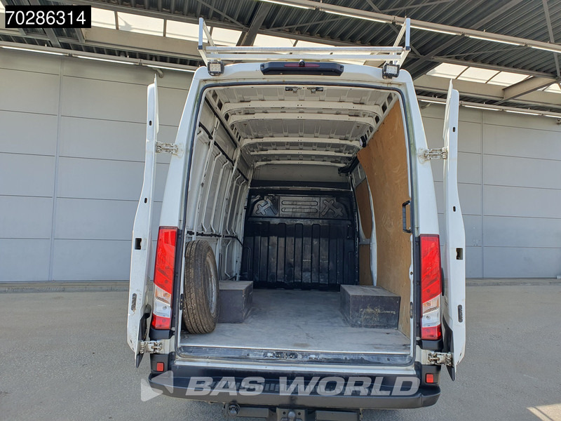Iveco Daily 35C14 Automaat Dubbellucht L2H2 3,5t Trekhaak Airco Cruise Camera Imperiaal Euro6 L2 12m3 Airco Trekhaak Cruise control - Furgão: foto 3 Iveco Daily 35C14 Automaat Dubbellucht L2H2 3,5t Trekhaak Airco Cruise Camera Imperiaal Euro6 L2 12m3 Airco Trekhaak Cruise control - Furgão: foto 3
