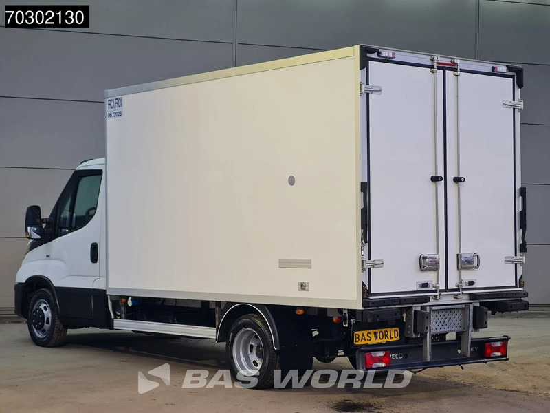 Iveco Daily 35C14 Bi-Temp Koelwagen Vriezer Zijdeur Achterdeuren Dubbellucht Thermo King V500 MAX 230v Stekker Euro6 Koel Koeler Koelwagen B - Carrinha frigorífica: foto 2 Iveco Daily 35C14 Bi-Temp Koelwagen Vriezer Zijdeur Achterdeuren Dubbellucht Thermo King V500 MAX 230v Stekker Euro6 Koel Koeler Koelwagen B - Carrinha frigorífica: foto 2