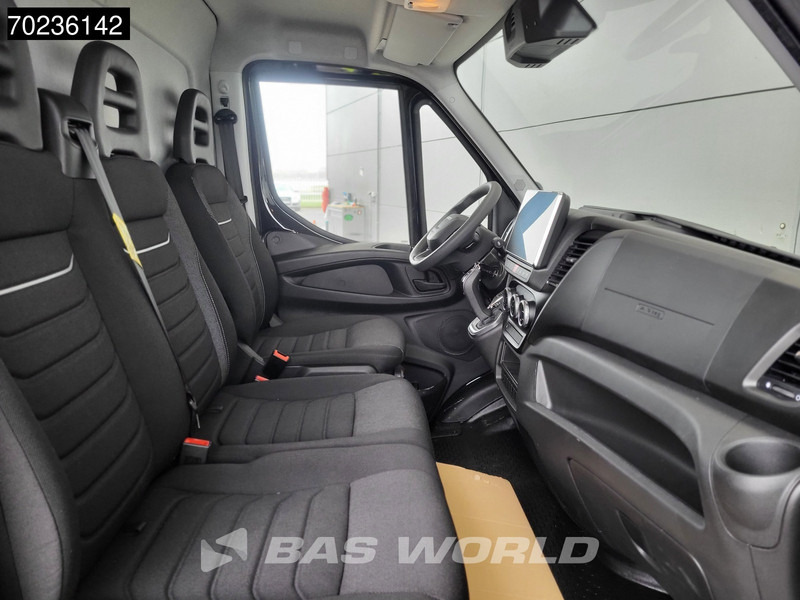 Carrinha de contentor novo Iveco Daily 35C18 3.0L Automaat 2025 MODEL 1000kg Laadklep ACC Navi Airco Zijdeur Bakwagen Meubelbak Koffer 21m3 Airco: foto 16