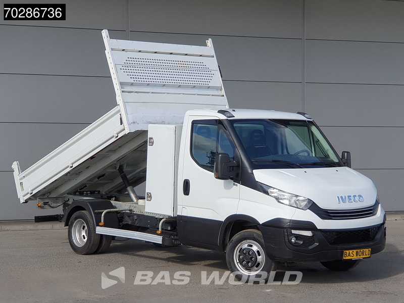 Iveco Daily 35C18 3.0L Automaat Kipper met Kist Dubbellucht 3,5t Trekhaak Airco Euro6 Tipper Kieper Benne 2m3 Airco Trekhaak Cruise control - Carrinha basculante: foto 3 Iveco Daily 35C18 3.0L Automaat Kipper met Kist Dubbellucht 3,5t Trekhaak Airco Euro6 Tipper Kieper Benne 2m3 Airco Trekhaak Cruise control - Carrinha basculante: foto 3