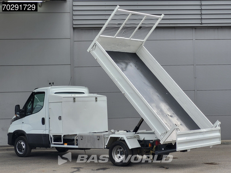 Iveco Daily 35C18 3.0L Automaat Open Laadbak met Kist Dubbellucht 3,5t Trekhaak Cruise Euro6 Pritsche Pickup Open Box 2m3 Trekhaak Cruise co - Carrinha de caixa aberta: foto 3 Iveco Daily 35C18 3.0L Automaat Open Laadbak met Kist Dubbellucht 3,5t Trekhaak Cruise Euro6 Pritsche Pickup Open Box 2m3 Trekhaak Cruise co - Carrinha de caixa aberta: foto 3