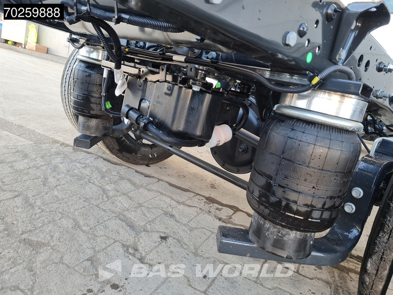 Iveco Daily 35C18 Laadklep Automaat Luchtvering Zijdeur Bakwagen Navi LED Airco Cruise Camera Lat om Lat Euro6 Meubelbak Koffer 22m3 Airco C - Carrinha de contentor: foto 5 Iveco Daily 35C18 Laadklep Automaat Luchtvering Zijdeur Bakwagen Navi LED Airco Cruise Camera Lat om Lat Euro6 Meubelbak Koffer 22m3 Airco C - Carrinha de contentor: foto 5