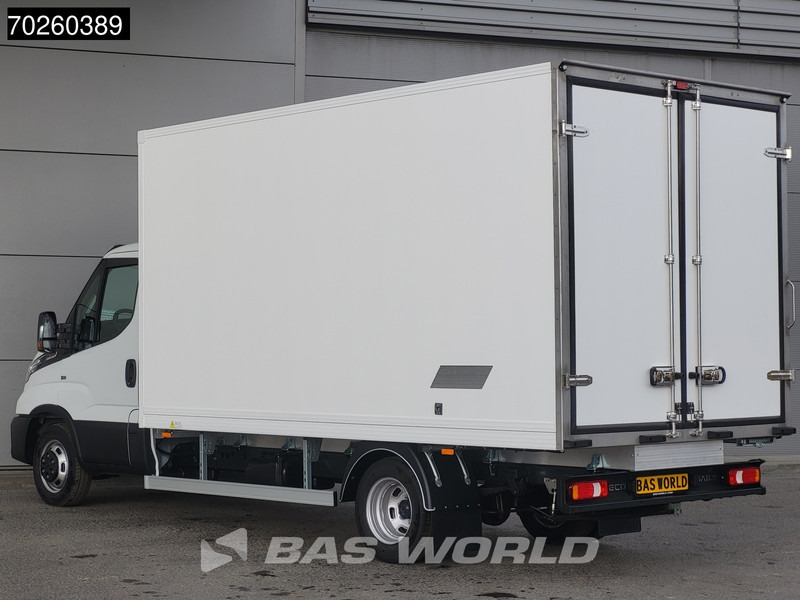 Iveco Daily 35C21 3.0L Koelwagen Vries Carrier Xarios 350 230V stekker CarPlay Airco ACC Koel Koeler Vriezer Vrieswagen Kühler Bakwagen Kühl - Carrinha frigorífica: foto 2 Iveco Daily 35C21 3.0L Koelwagen Vries Carrier Xarios 350 230V stekker CarPlay Airco ACC Koel Koeler Vriezer Vrieswagen Kühler Bakwagen Kühl - Carrinha frigorífica: foto 2